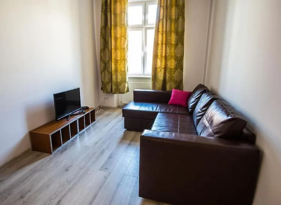 One-Bedroom Flat In Stradom! Lem , Stradomska 5, Apartment 17 Cracovie