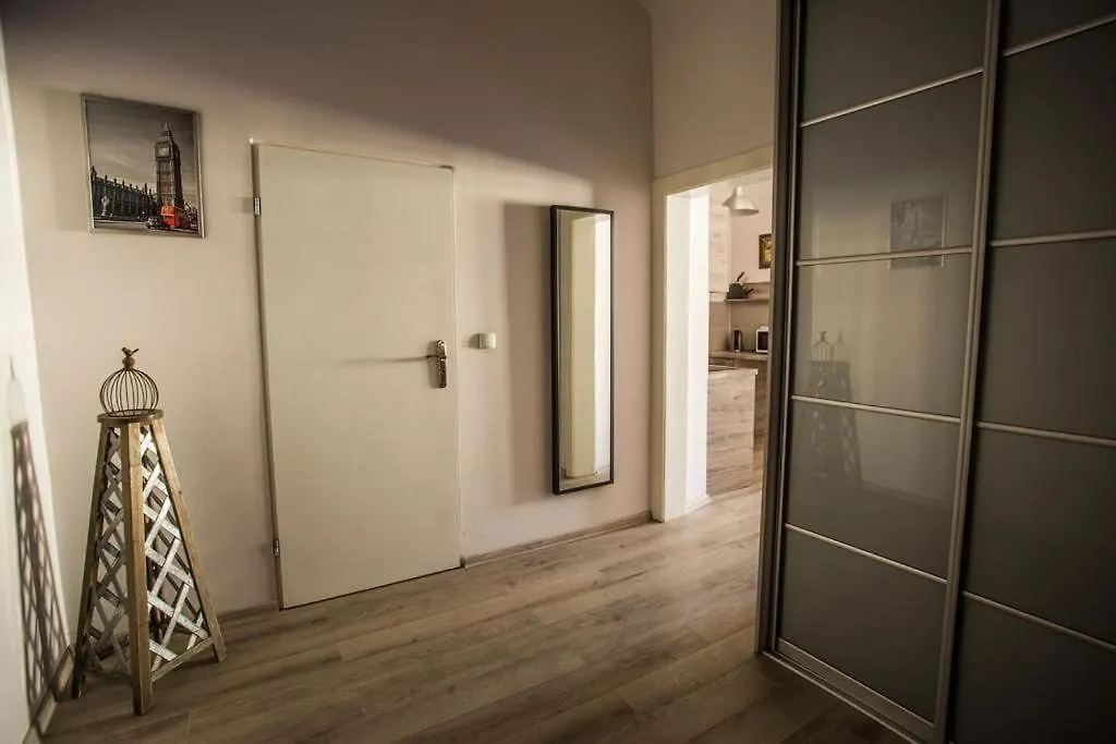 One-Bedroom Flat In Stradom! Lem , Stradomska 5, Apartment 17 Краков 0*,  Польша