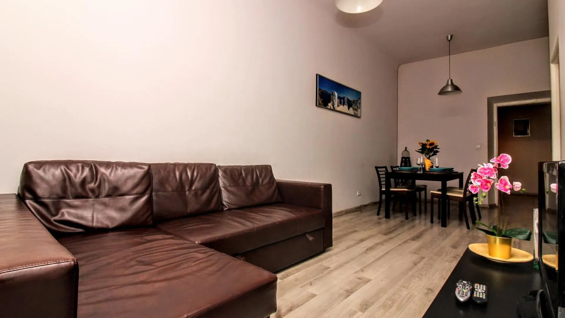 One-Bedroom Flat In Stradom! Lem , Stradomska 5, Apartment 17 Краков